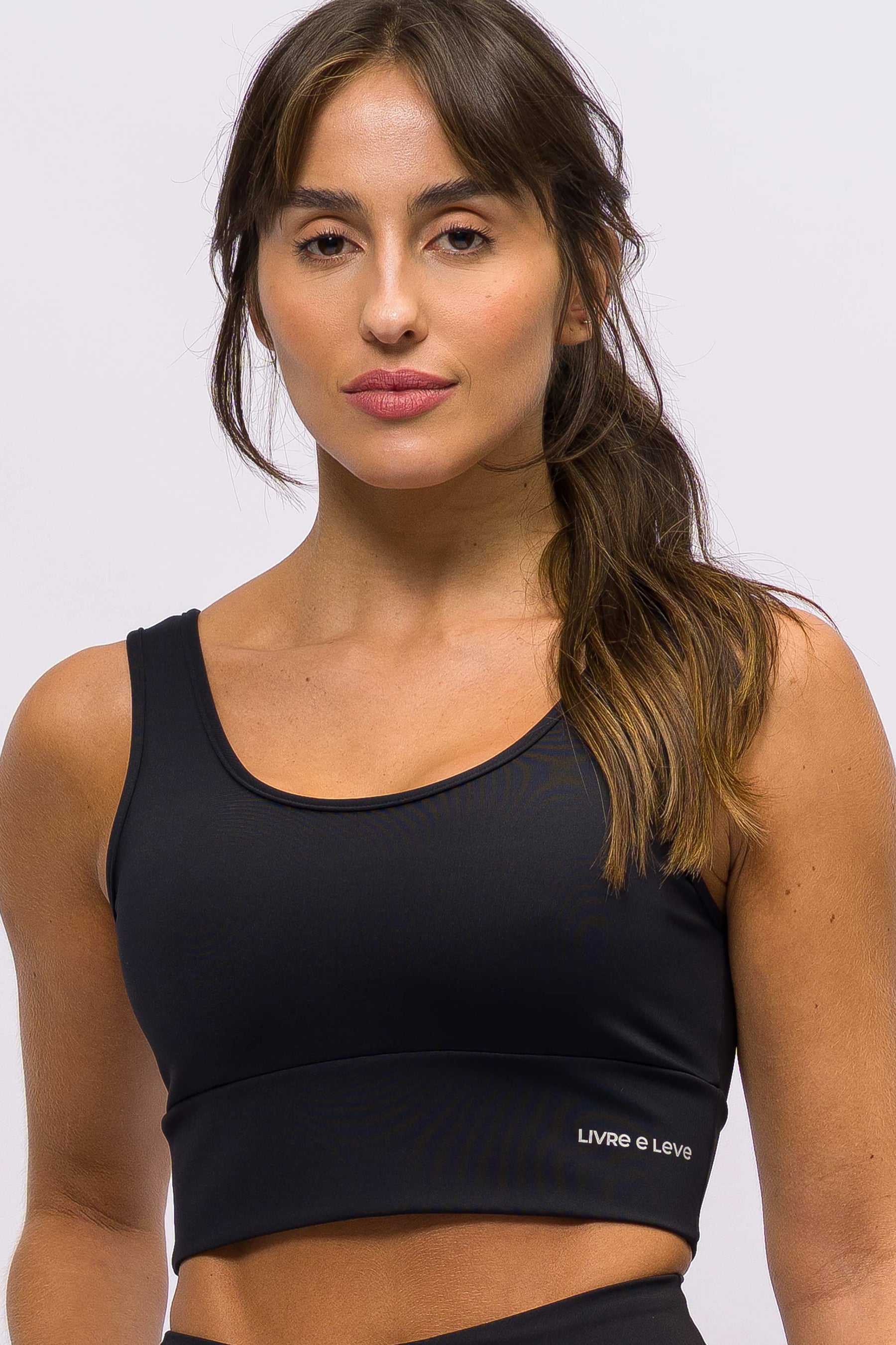 Conjunto Top Regata e Bermuda Modeladora com Bolso Lateral Preta