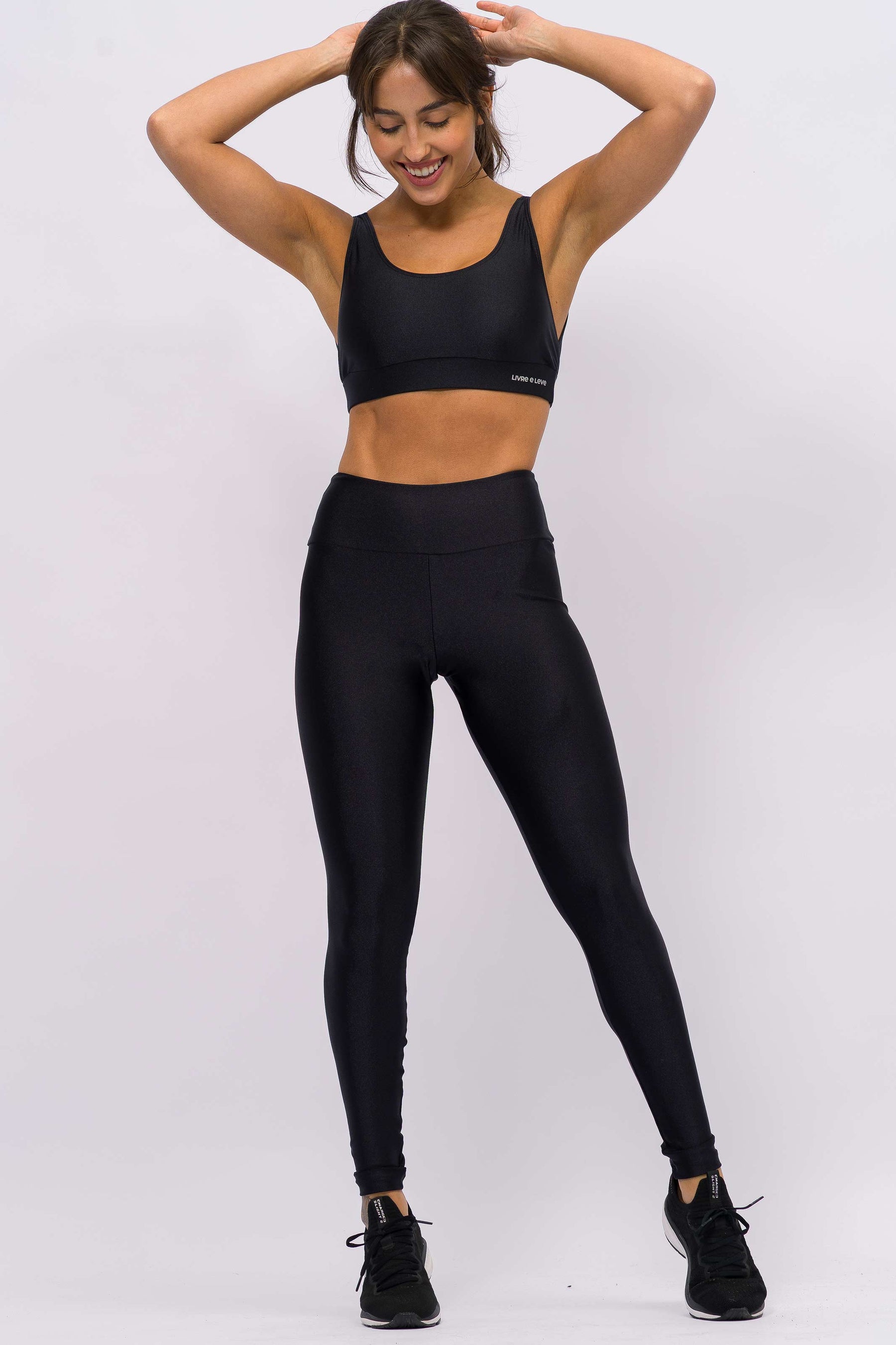 Conjunto Top Transpassado e Legging Báscia Track Preta