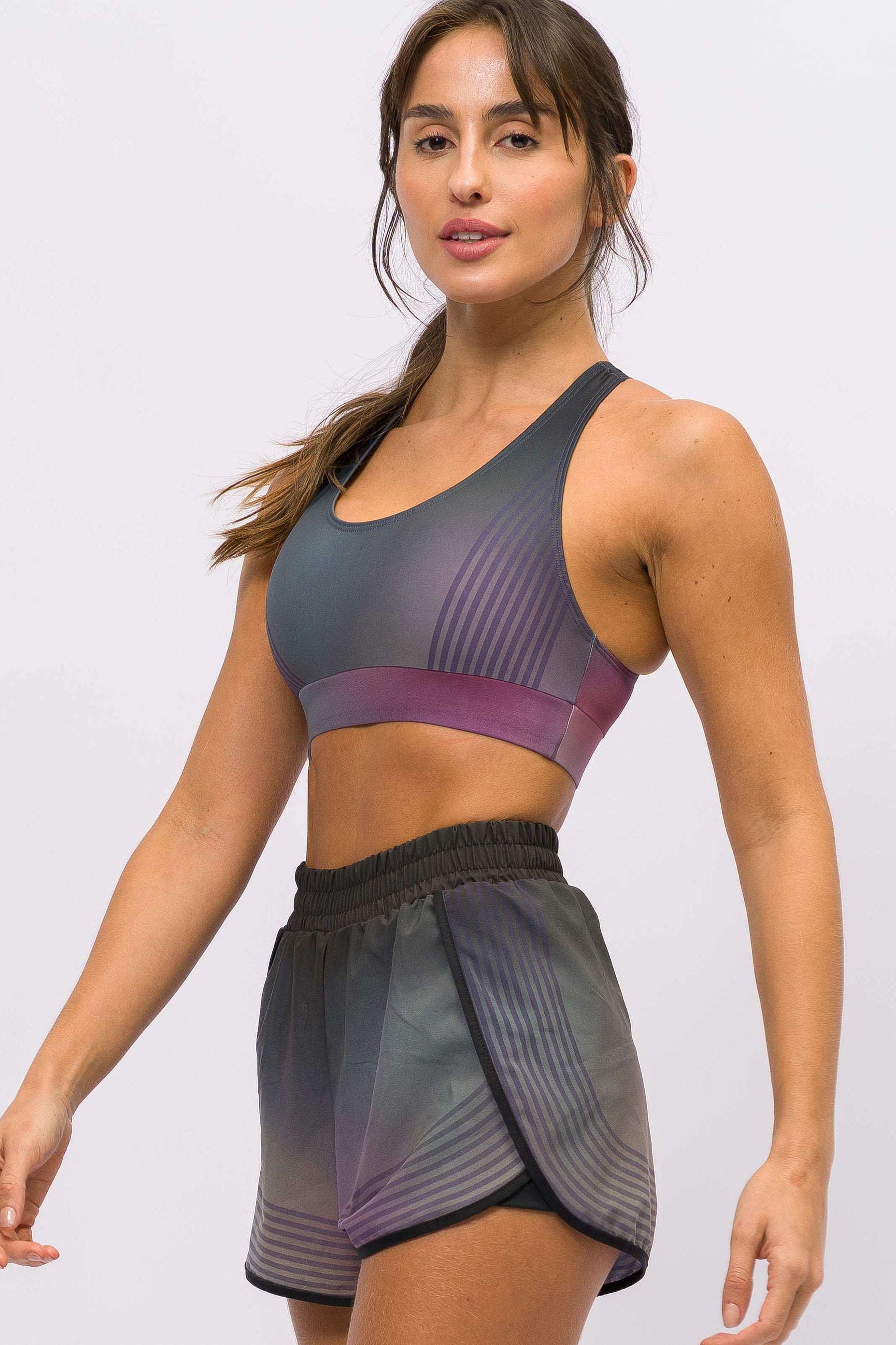Conjunto Top com Bolso e Short Active Track
