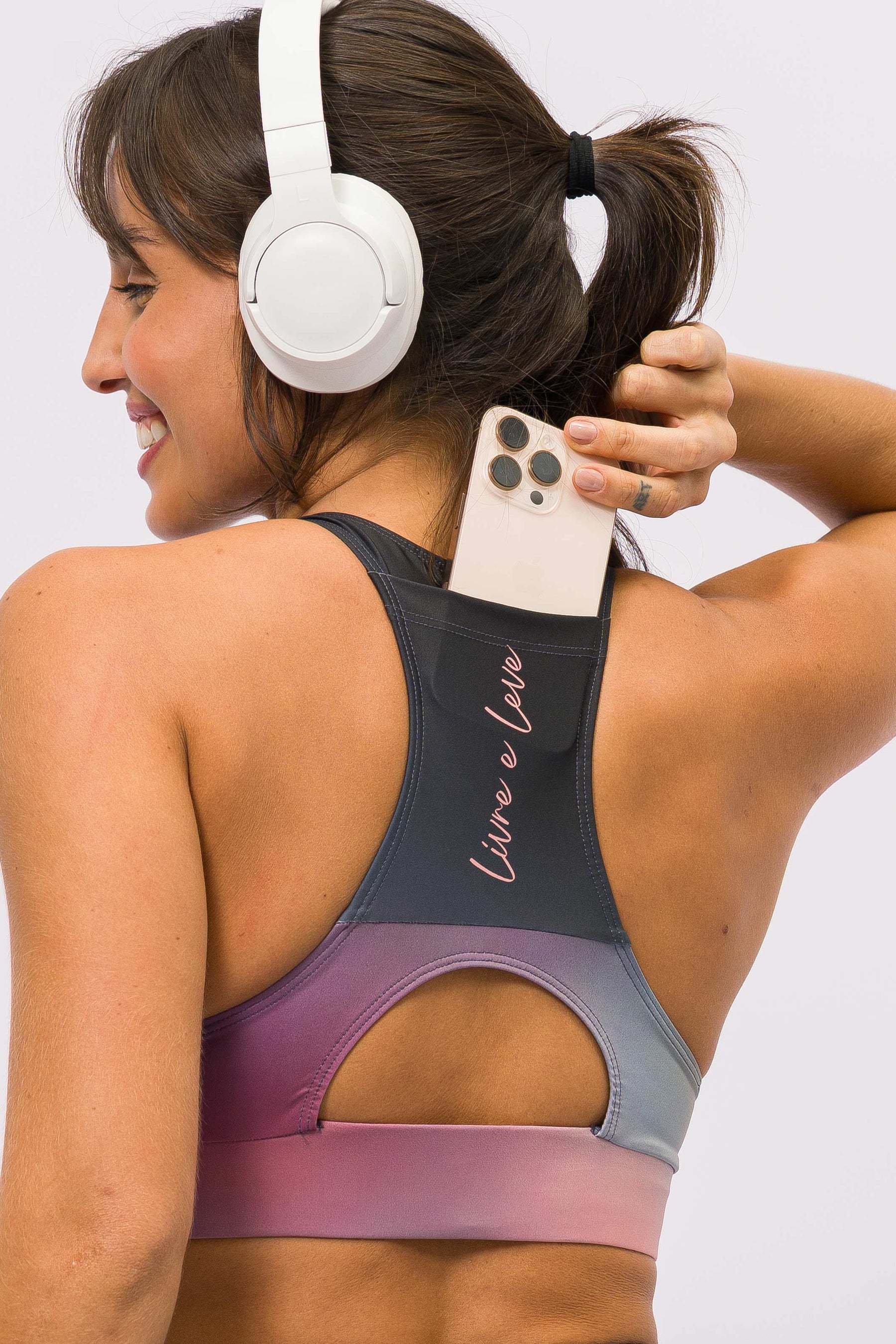 Conjunto Top com Bolso e Corsário Track