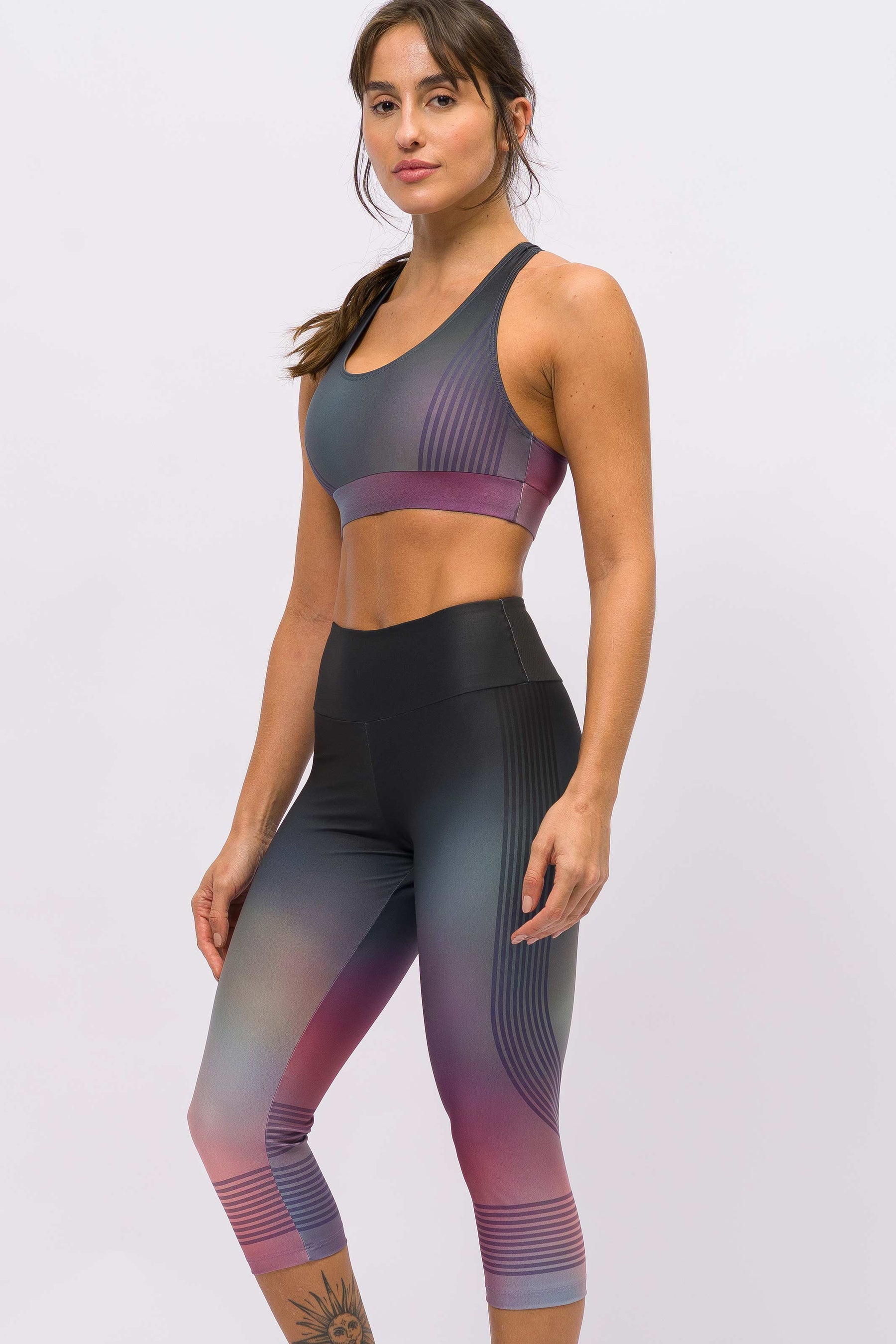 Conjunto Top com Bolso e Corsário Track