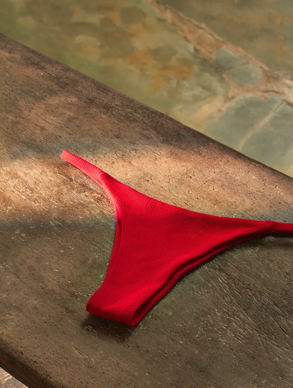 Tanga Lateral Estreita Lisos Capri