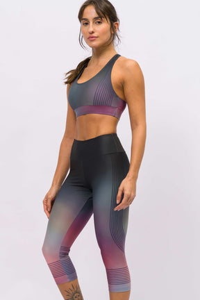 Conjunto Top com Bolso e Corsário Track