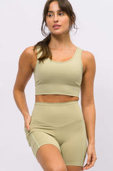 Conjunto Top Modelador Regata e Bermuda Modeladora com Bolso Lateral Verde